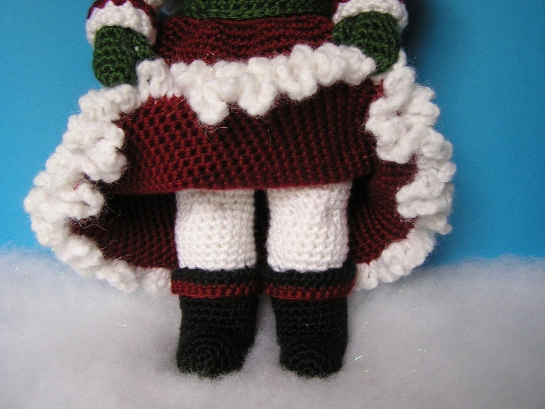 Pdf Crochet Pattern MR and MRS SANTA English only image 5