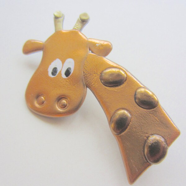 Speckled Giraffe Pin Brooch