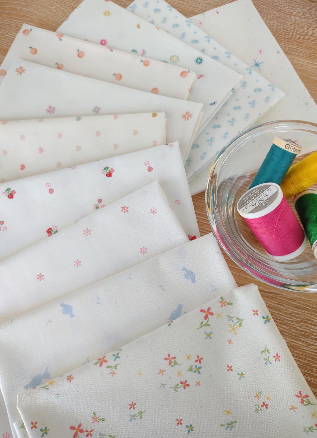 HUSH HUSH 4 ~ Low Volume White Fabric ~ Tiny Prints ~ Riley Blake ...