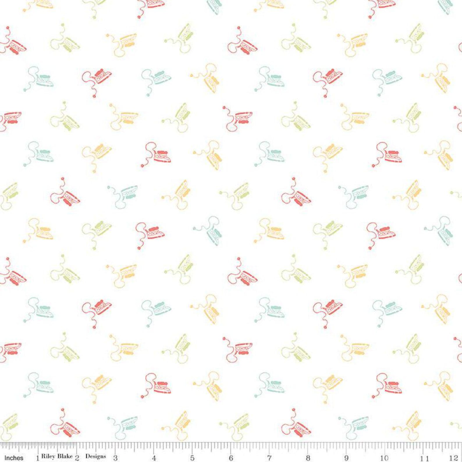 HUSH HUSH 5 ~ Low Volume White Fabric ~ Tiny Prints ~ Riley Blake ...