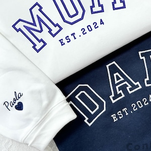 Mom/Dad Embroidered Crewneck Sweatshirt, Mama Sweatshirt, Pregnancy Announcement, Daddy Mommy to be Mother&#39;s day, Father&#39;s Day Birthday Gift