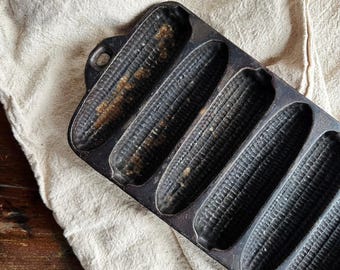 Vintage Wagner Ware Cornbread Pan | Cast Iron Baking | Rustic Farmhouse Kitchen | Primitive Cottage | 7 Slot Cornstick Pan | Rusted Ironware