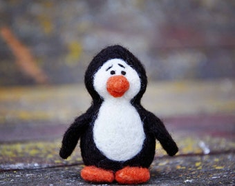 Penguin Felting Kit - Needle Felting Kit - DIY Kit - Craft Kit - Felting Supplies - DIY Craft Kit - Starter Kit - Needle Felted – Beginner
