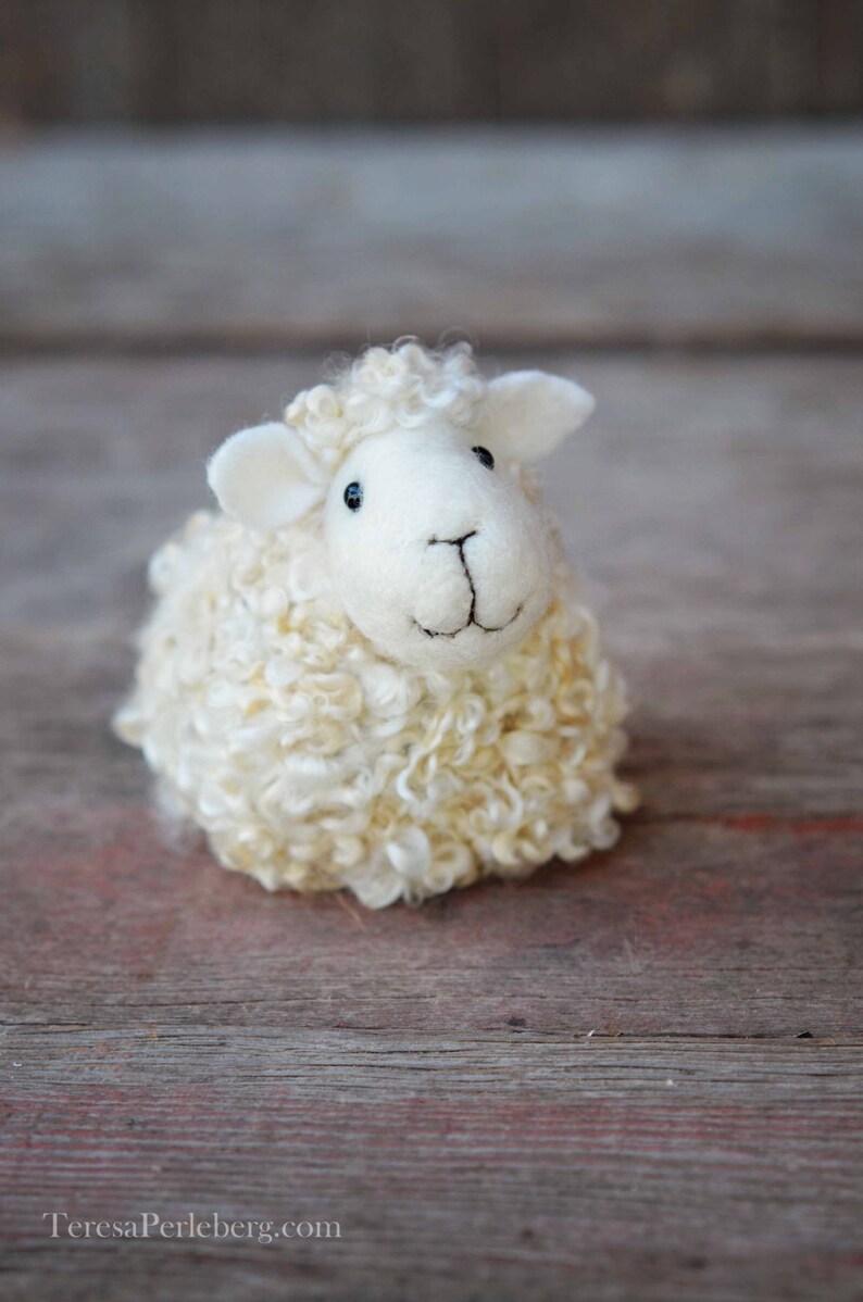 Needle Felted Lamb Primitive wool Sheep Etsy