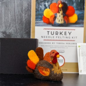 Turkey Needle Felting Kit Thanksgiving Kit Advanced Beginner DIY Craft Kit DIY Kit Starter Kit Thanksgiving Decor Felting Wool Complete kit