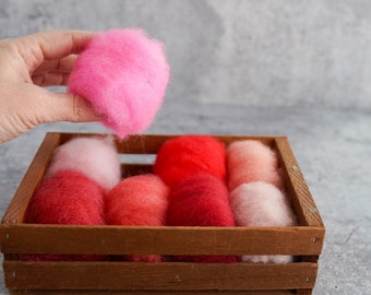 Red + Pink Wool Sampler
