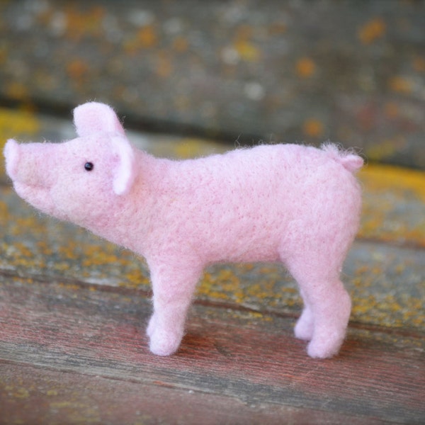 Pig Sculpture - needle felted pig Animal Art - Needle felted animals