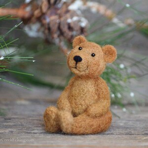 Beginner's Bear Needle Felting Kit - DIY Wool Felted Bear with Cushion, Needles & Step-by-Step Instructions