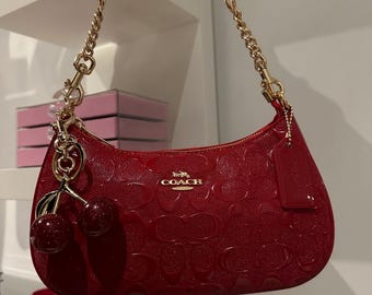Ciondolo a forma di ciliegia per tracolla della borsa Teri rossa, raro modello Y2K.