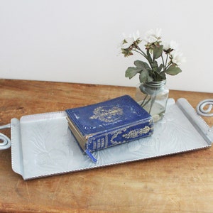 vintage 50s Hammered Aluminum Pine Cone & Fir Tree Branch Large Rectangular Serving Tray // Perfect Retro Dresser Tray // Cabin Decor