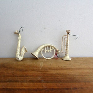 vintage 50's Mid Century Gold Glitter French Horn Saxophone Trumpet Instruments Kitsch Christmas // Retro Christmas Ornaments