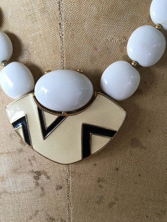 vintage 80s Trifari Black & White Enamel Pendant … - image 3