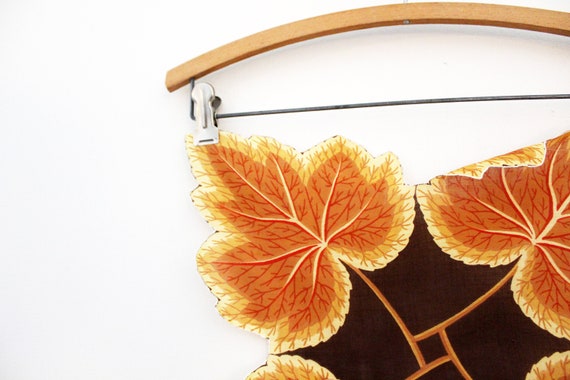 vintage 50s Autumnal Brown Leaf Large Scalloped E… - image 7