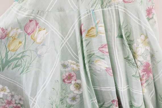 AS IS vintage 80s Pastel Mint Green Tulips & Hydr… - image 5