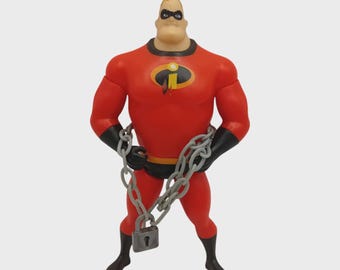 Y2K 2000s Walt Disney Pixar Jakks Pacific Incredibles 2 Mr. Incredible Chain Bustin Action Figure Superhero Bob Parr Kidcore Nostalgia READ