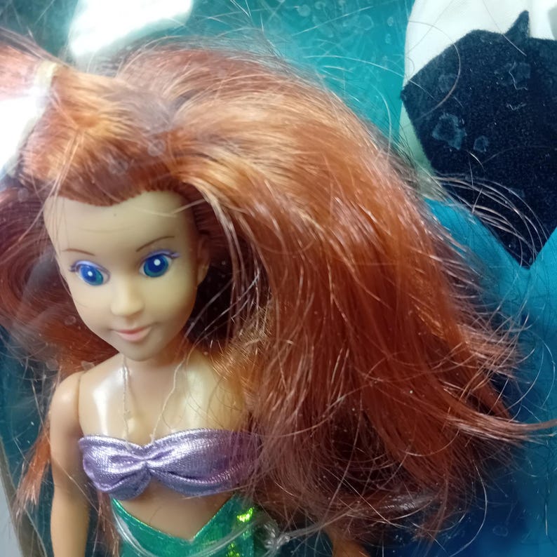 1991 Neue Offene Vintage Tyco 1st Version Disney Prinzessin Kleine Meerjungfrau Puppe LESEN Bild 4