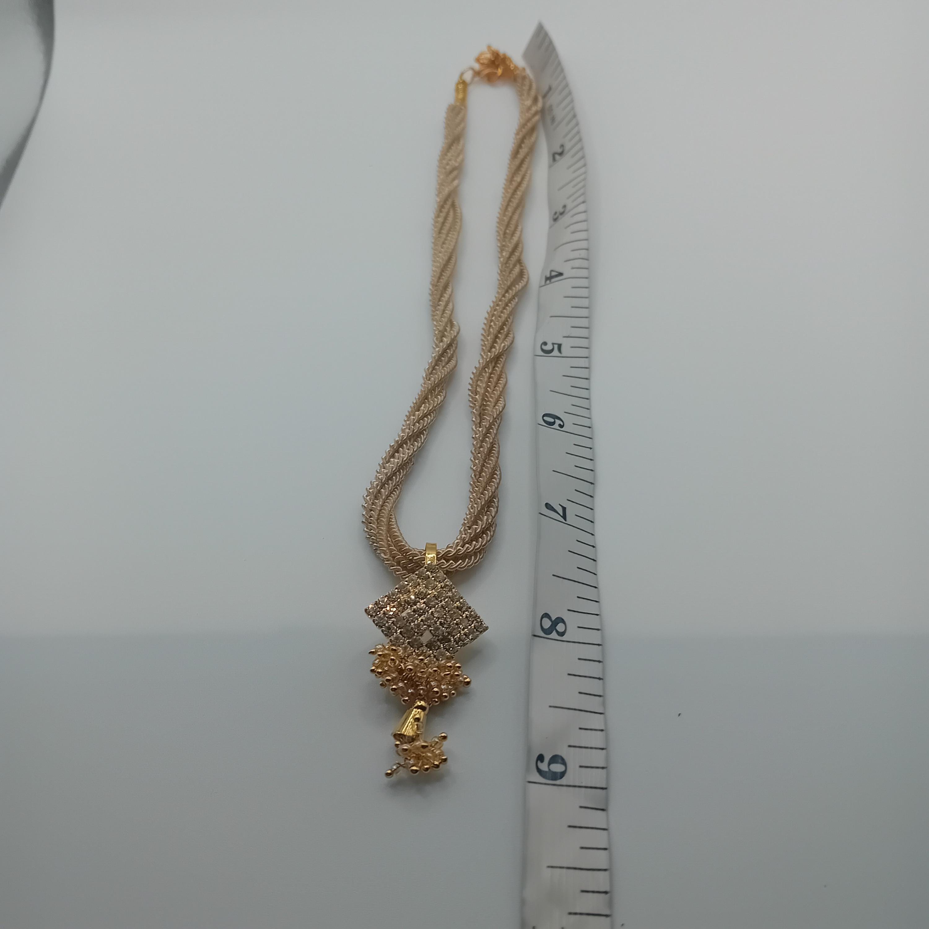 Collier Vintage Années 80 - Métal Tressé Doré Avec Strass, Longueur 38 Cm, Style Perle