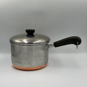 Vintage 3-Quart-Stielkasserolle aus kupferbeschichtetem Edelstahl von Revere Ware aus dem Jahr 1801 mit Deckel