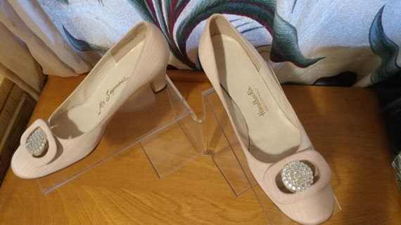 Vintage 60s Chic Pink Satin Jeweled Pumps 5.5 - image 2