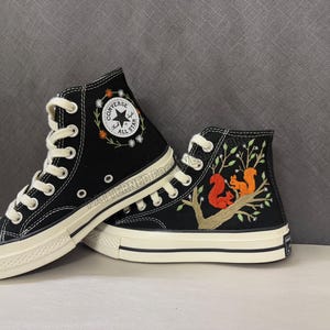 Adorable squirrels Embroidered Converse High Tops, Converse Custom embroidered,  Black Converse embroidered High Tops, Animals embroidered