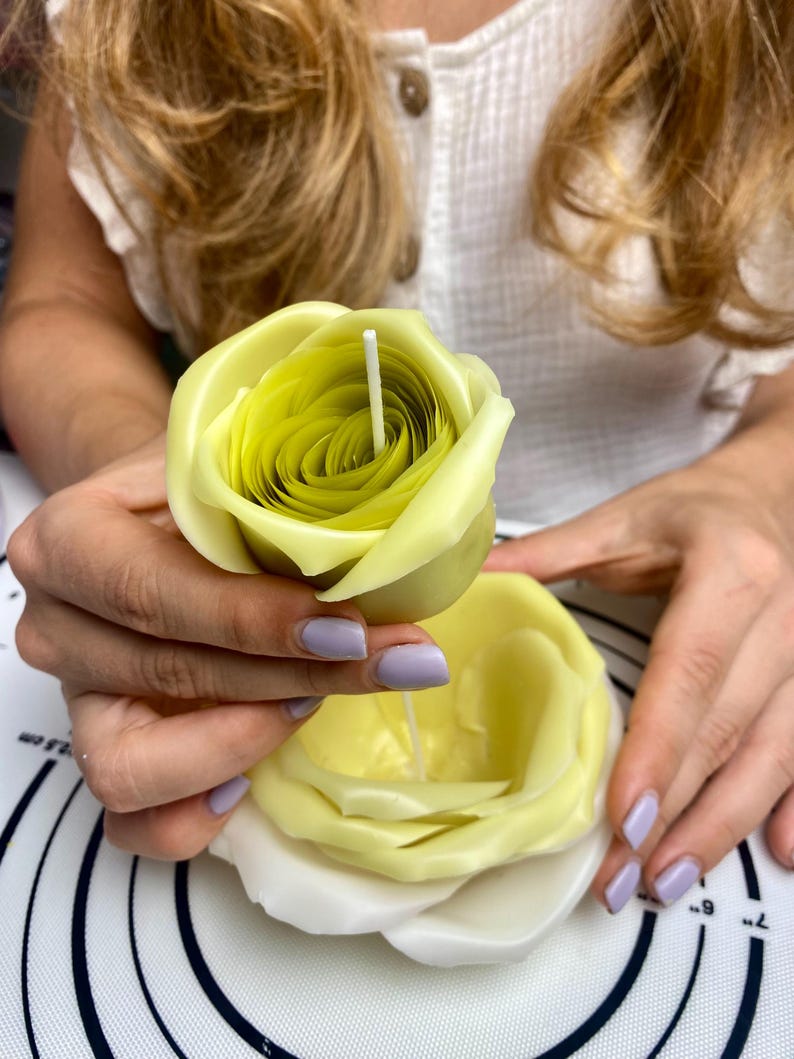 Rose petal candle with a natural wax blend, a white rose flower candle perfect for weddings or eco-friendly, luxury home decor.