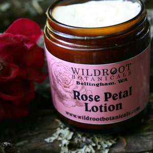 Rose Petal Lotion image 4