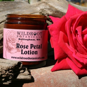 Rose Petal Lotion image 3