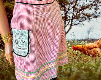 Apron Drinkie Winkie Barware Pocket, Up cycled Cotton Vintage Half Womens Apron.