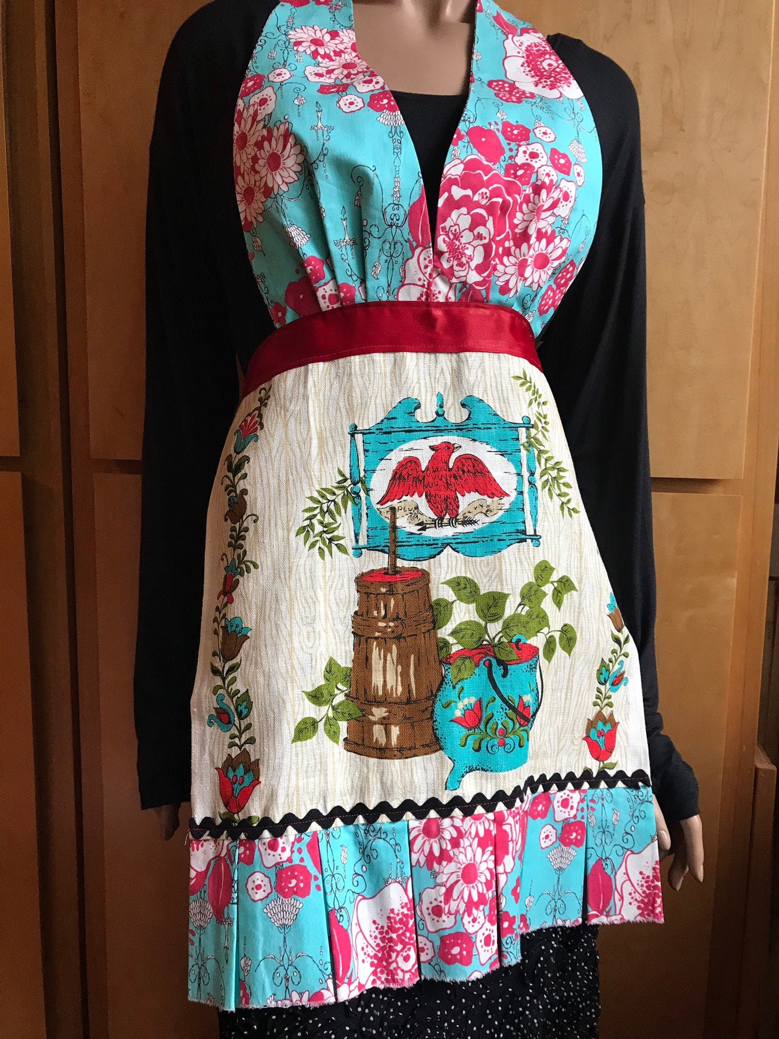 Vintage Aprons for women Easter Aprons This womens full apron Etsy