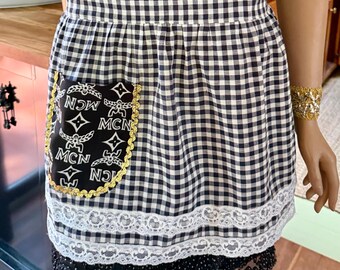 Vintage Gingham Women's Apron: Black & White Cotton Half Apron with Lace