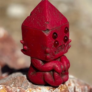 Interdimensionaler Gott Jeweled Relic Faux Stein Geschenke für Ihn Geschenke für ihre Sammlerfigur