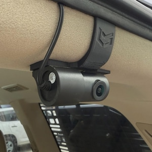 03-09 Lexus GX470 Rear Dash Camera Mount