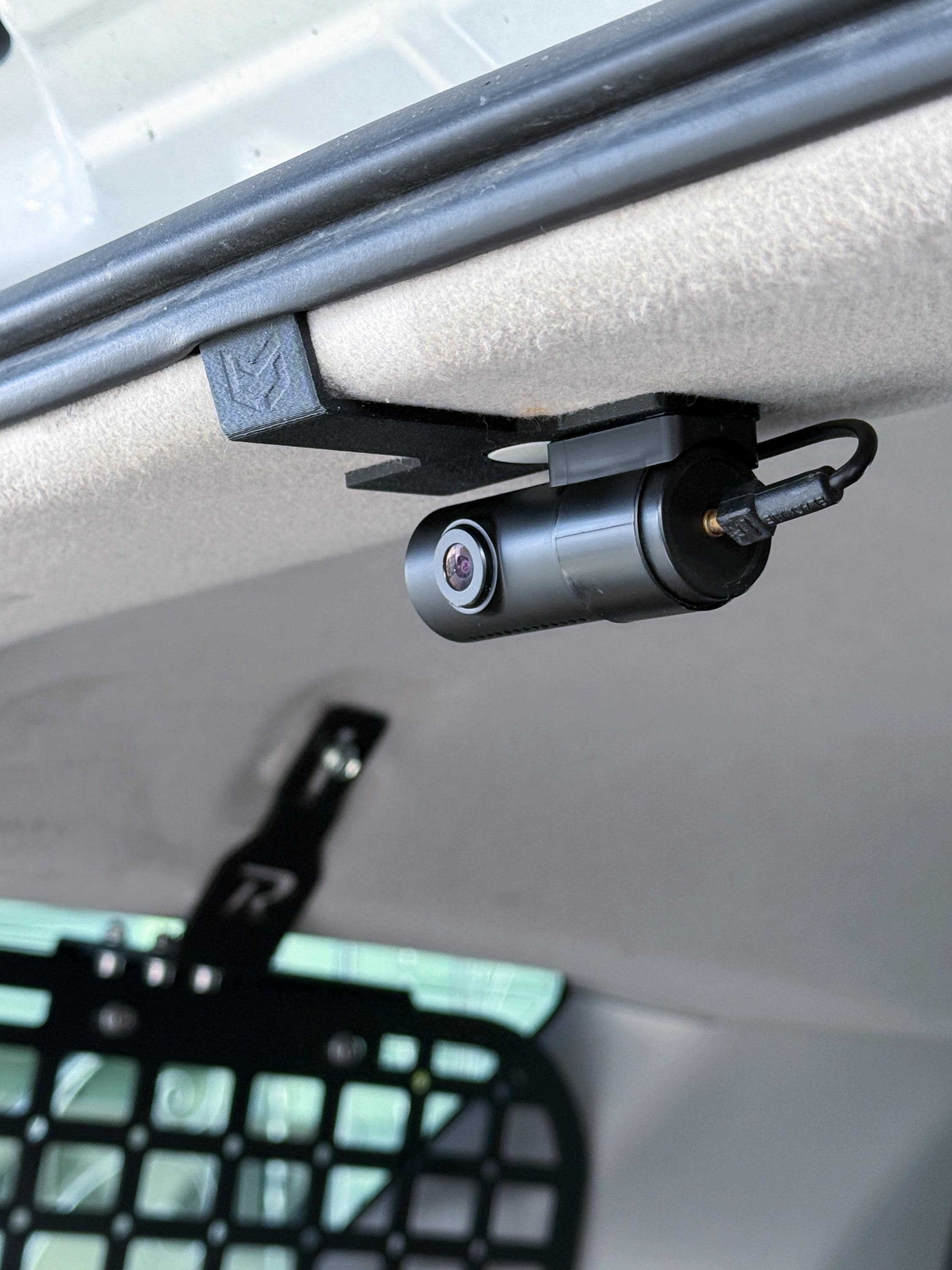 Dashboard camera mount discount