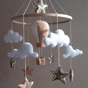 Hot Air Balloon Baby Mobile Hanging Nursery Decor, Travel Nursery Mobile, Crib Decoration, New Baby Gift, New Mom Gift, Expecting Mom Gift
