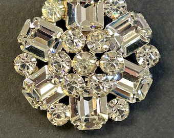 1960s  Vintage Weiss Rhinestone brooch