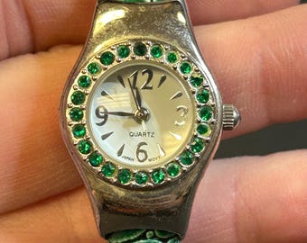 Montre jonc vintage pour femme