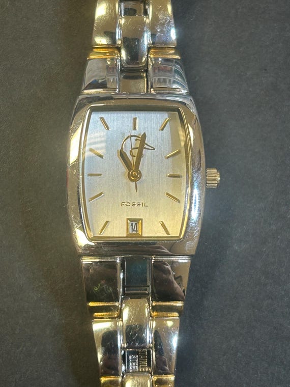 Ladies Fossil F2 Ducks Unlimited watch - image 1