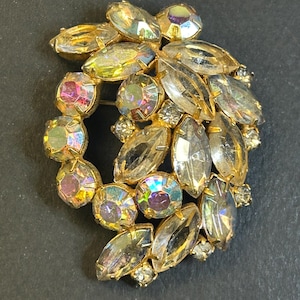 1950s Vintage rhinestone brooch