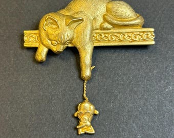 Vintage JJ Cat and Mouse brooch