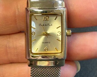 Peck & Peck silver toned quartz watch s-l400.jpg main image 4
