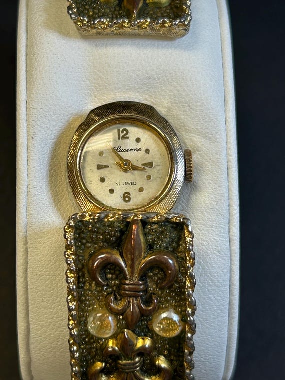 Rare Vintage Ladies Lucerne Mechanical Wrist Watch Vintage SWISS LUCERNE Gold Plated Gold Tone Mechanical Self  main image 3