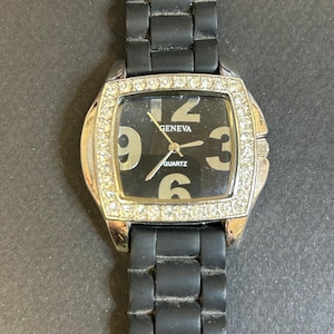 Unisex Vintage Geneva watch