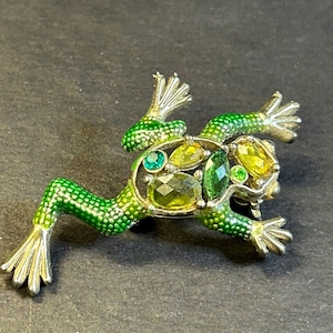 Vintage enamel and rhinestone frog brooch