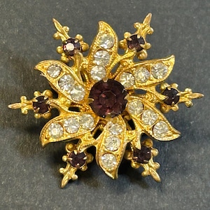 1950s Vintage Amethyst rhinestone brooch