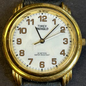 Mens Timex Indiglo 30m watch