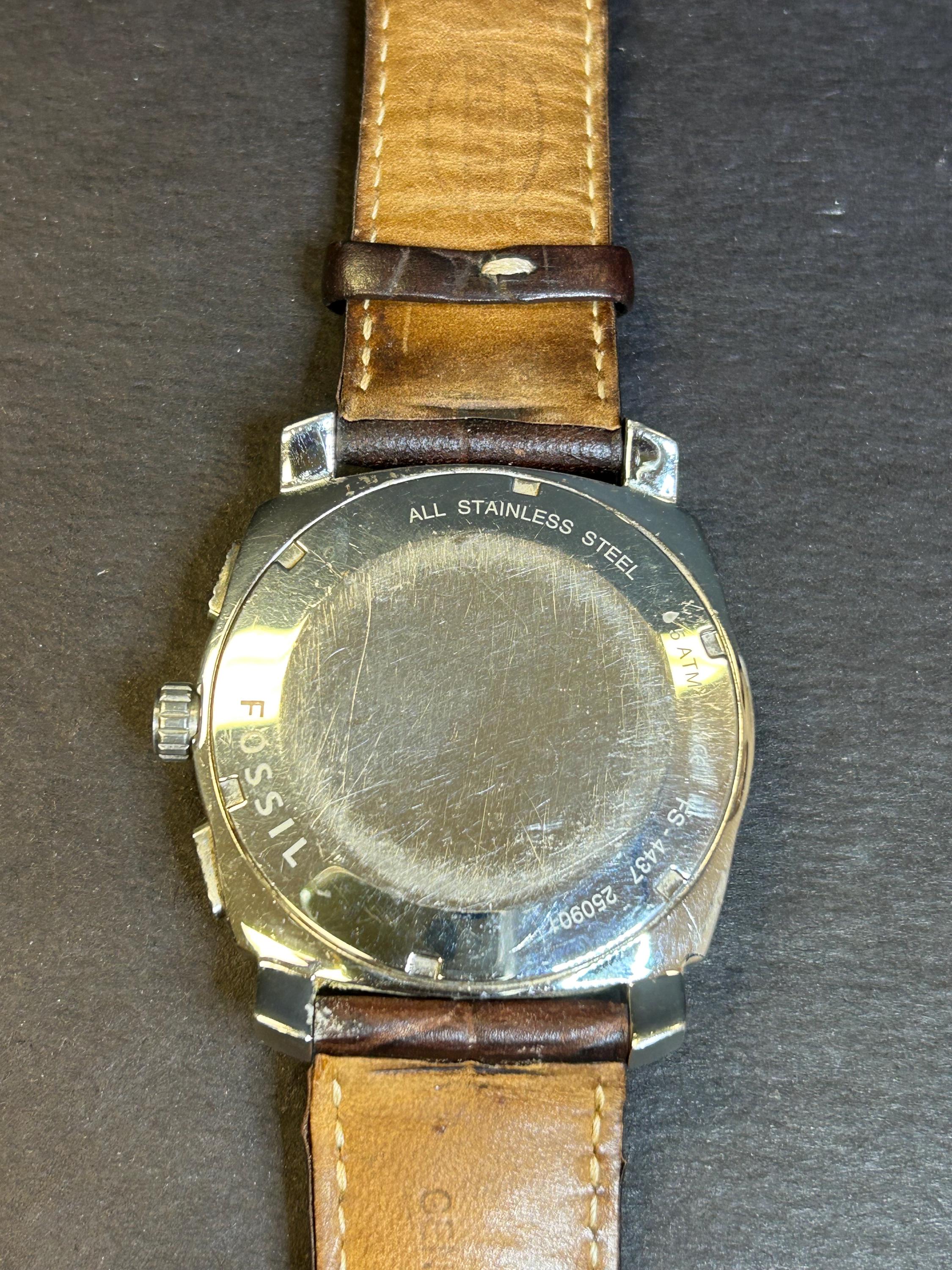 fossil 腕時計　美品 稼働 美品 FOSSIL BIG TIC 腕時計 KALEIDO ユニセックス