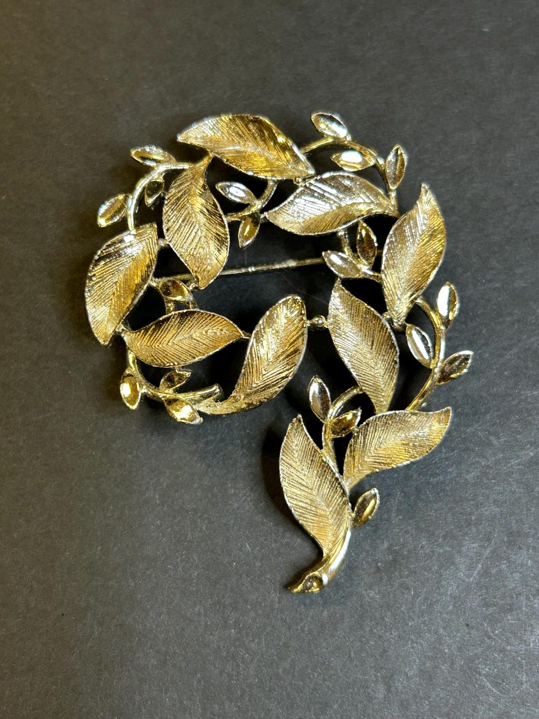 Vintage Lisner Signed Swirl Leaf Brooch Etsy