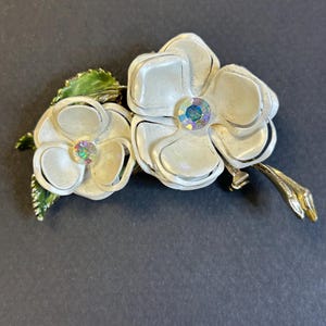Vintage Magnolia brooch