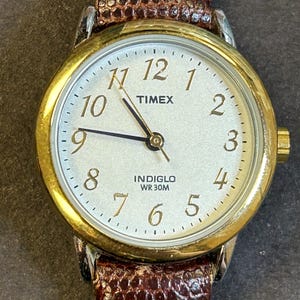 Damenuhr Timex Indiglo 30m