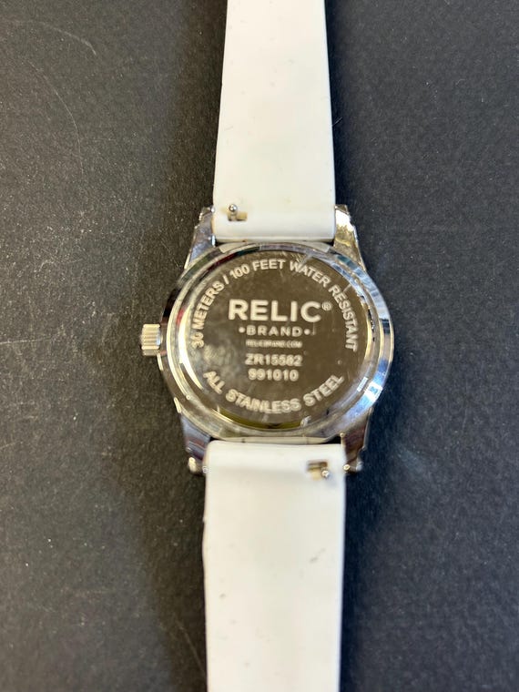 Ladies Relic by Fossil Chronograph watch - image 4